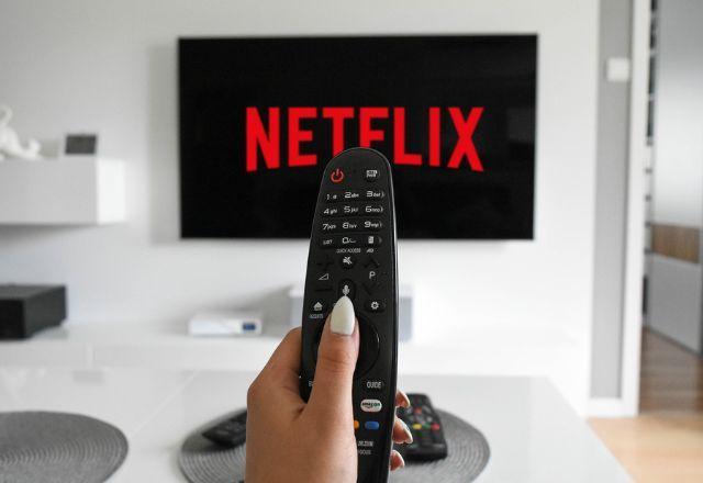 Netflix anuncia cobrança extra por compartilhamento de senhas no Brasil