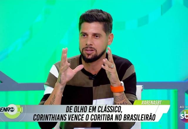 Cicinho diz que Corinthians vai ser atropelado pelo São Paulo