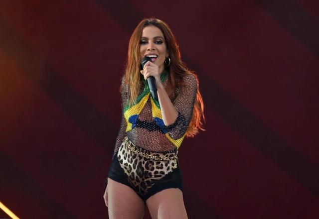 ASSISTIR VIDEO: Anitta aparece tomando banho em novo teaser de “Elite”