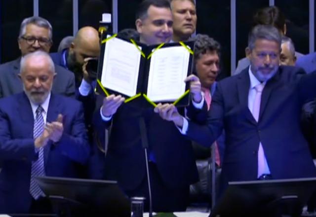 Promulgação da reforma tributária no Congresso Nacional