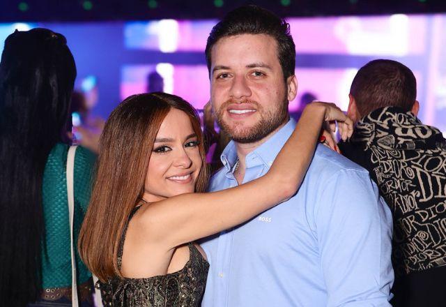 Maiara posa ao lado do empresário Mohamed Nassar, seu novo affair