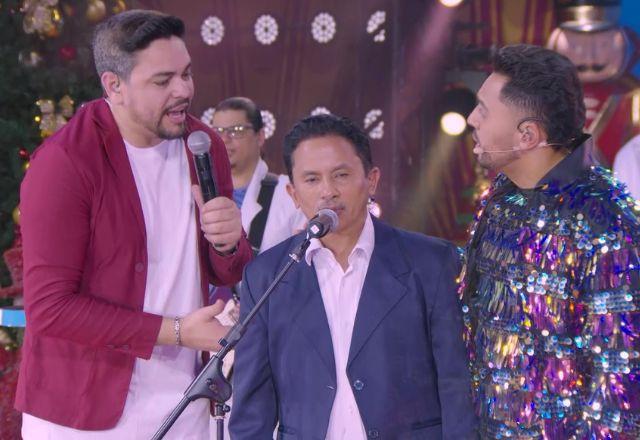 Manoel Gomes rouba a cena em especial de Natal no Circo do Tiru