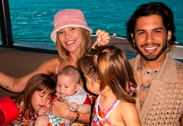foto de virginia, zé felipe e os filhos do casal
