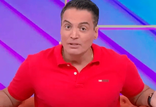 SBT TV | Léo Dias fala critica e revela rainha de bateria que não fala com os músicos - Portais