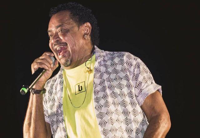 Compadre Washington cantando