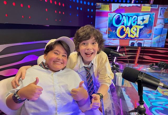 Theo Raddicchi, Gabriel Avellar, Nicholas Torres e Laura Castro no CaveCast