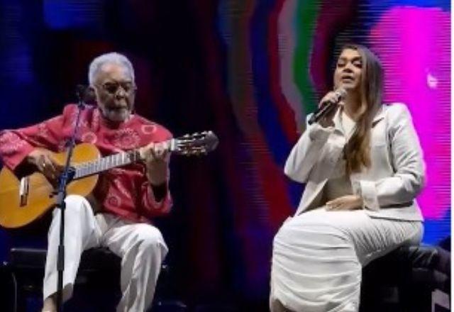 Preta e Gilberto Gil em foto
