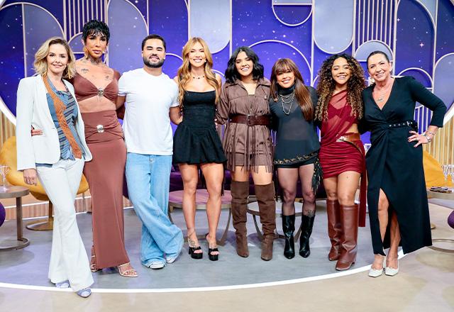 Bianca Rinaldi, Pepita, Lucas Guedez, Virginia, Lauana Prado e Margareth Serrão posam juntos para foto.