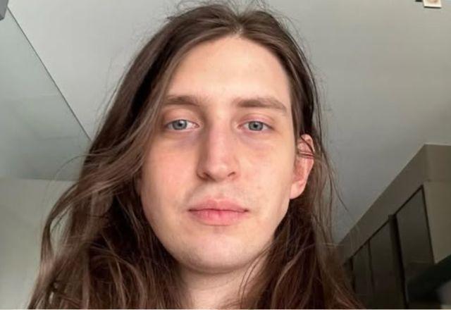Felca faz denúncia em vídeo e para a internet