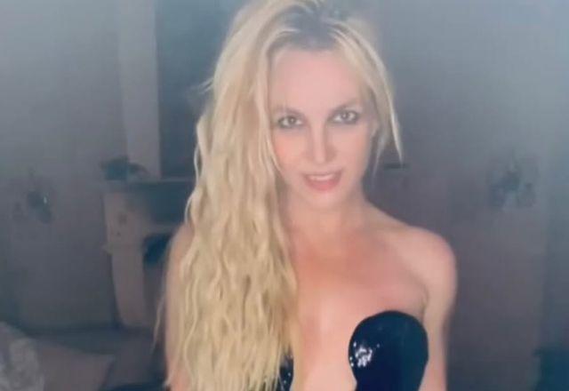 Britney Spears posa para a foto.