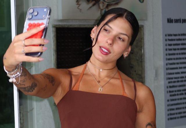 Ana Castela em foto