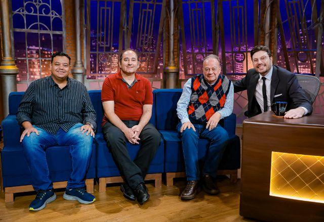 Dr. Ítalo Venturelli, o morador e testemunha Ruber Ladeira e o pesquisador e produtor Marco Aurélio Leal e Danilo Gentili no The Noite