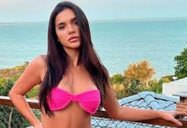 Gizelly Bicalho