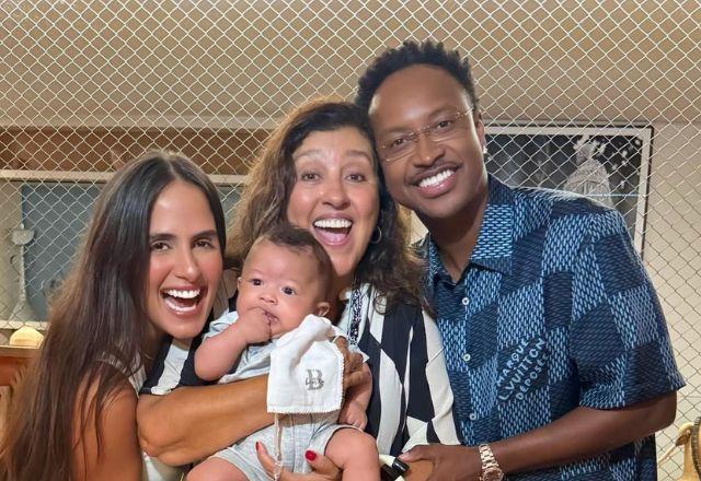 Filho de Thiaguinho rouba a cena em aniversário de Regina Casé