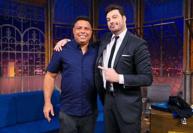 Ronaldo Nazário e Danilo Gentili no The Noite