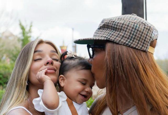Ludmilla encanta seguidores ao compartilhar momentos fofos da filha Zuri