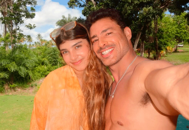 Filha de Cauã Reymond, Sofia, ao lado do pai