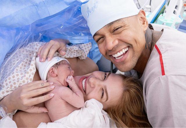 Imagem da notícia: Lore Improta e Léo Santana divulgam fotos do filho Levi