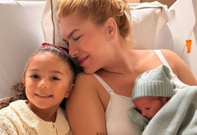 Imagem da notícia: Lore Improta mostra reação da filha ao conhecer irmão Imagem da notícia: Lore Improta mostra reação da filha ao conhecer irmão