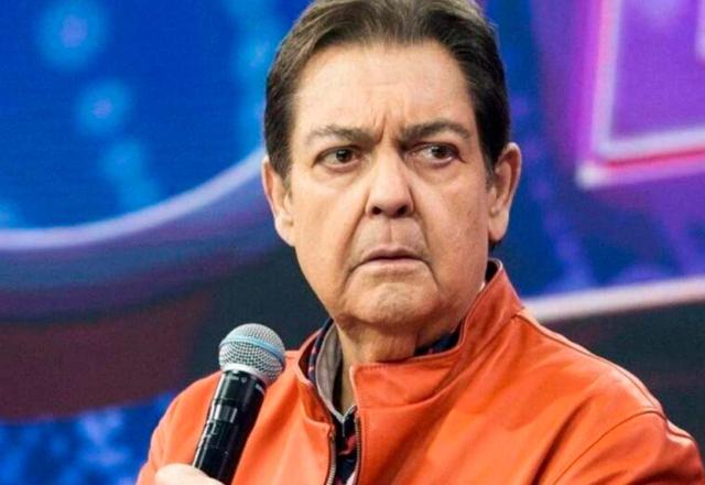 Imagem da notícia: Faustão recebe alta após procedimento para retirada de sonda