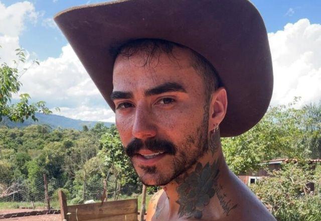 Imagem da notícia: Influenciador que filmou suposto OVNI toma decisão drástica Imagem da notícia: Influenciador que filmou suposto OVNI toma decisão drástica