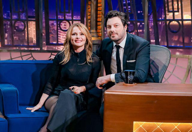 Imagem da notícia: Rita Guedes relembra sucesso de "Alma Gêmea", fala sobre acidente que mudou sua vida e conta histórias curiosas no "The Noite" Imagem da notícia: Rita Guedes relembra sucesso de "Alma Gêmea", fala sobre acidente que mudou sua vida e conta histórias curiosas no "The Noite"