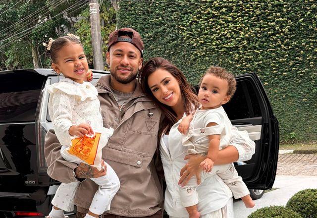 Imagem da notícia: Neymar brinca ao descobrir sexo de bebê: "Ano que vem, menino" Imagem da notícia: Neymar brinca ao descobrir sexo de bebê: "Ano que vem, menino"