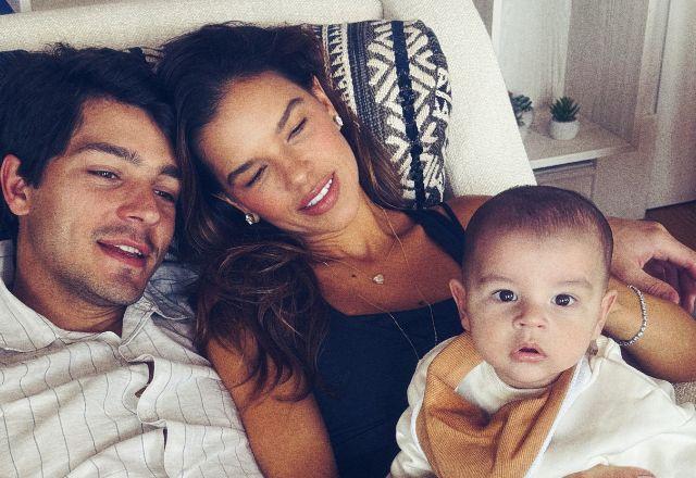 Imagem da notícia: Mariana Rios celebra 41 anos e se declara para marido e filho Imagem da notícia: Mariana Rios celebra 41 anos e se declara para marido e filho
