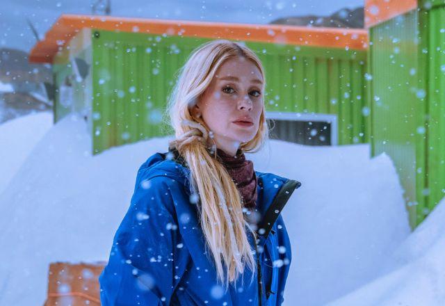 Imagem da notícia: Marina Ruy Barbosa aparece loiríssima em filme tecnológico Imagem da notícia: Marina Ruy Barbosa aparece loiríssima em filme tecnológico