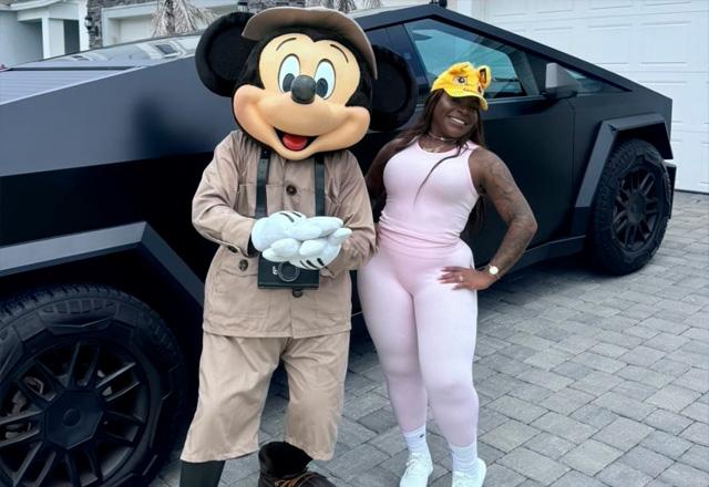 Imagem da notícia: Jojo revive atração que motivou sua bariátrica na Disney Imagem da notícia: Jojo revive atração que motivou sua bariátrica na Disney