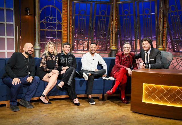 Imagem da notícia: Felipeh Campos reúne equipe e revela bastidores no The Noite Imagem da notícia: Felipeh Campos reúne equipe e revela bastidores no The Noite