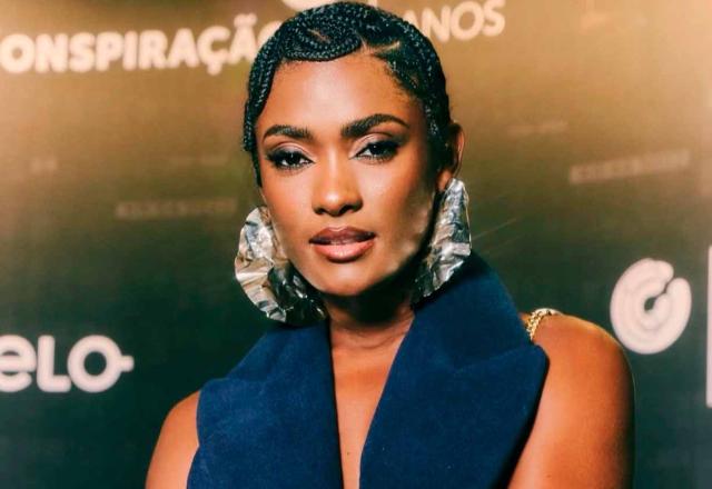 Imagem da notícia: Solteira, Erika Januza celebra encontro com baleias Imagem da notícia: Solteira, Erika Januza celebra encontro com baleias