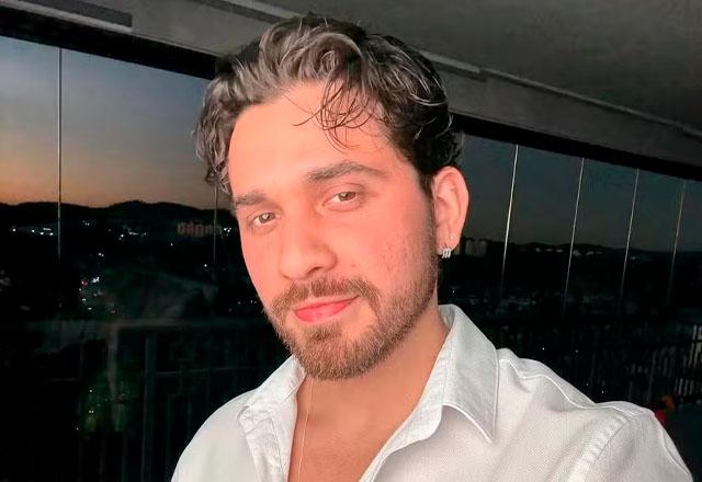 Imagem da notícia: Gustavo Mioto nega pedido de fã e ainda dá conselho amoroso Imagem da notícia: Gustavo Mioto nega pedido de fã e ainda dá conselho amoroso