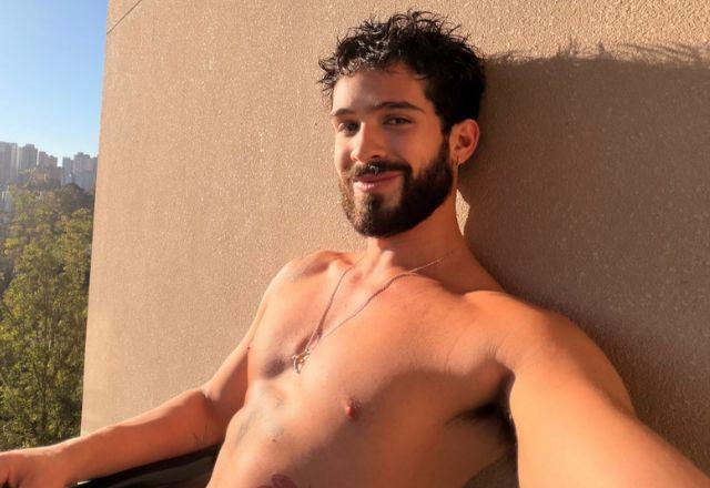 Imagem da notícia: João Guilherme reage após ser chamado de "sem carisma" Imagem da notícia: João Guilherme reage após ser chamado de "sem carisma"