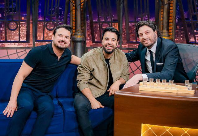 Imagem da notícia: The Noite recebe Clayton e Romário nesta quarta (12)