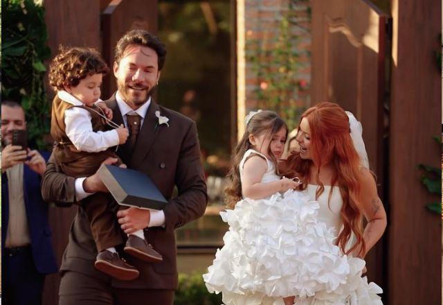 Imagem da notícia: Viih Tube e Eliezer oficializam união em casamento dos sonhos Imagem da notícia: Viih Tube e Eliezer oficializam união em casamento dos sonhos