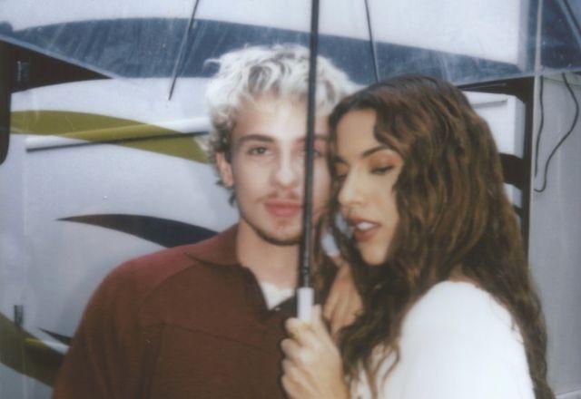Imagem da notícia: Juliano Floss fala pela primeira vez sobre término com Marina Sena Imagem da notícia: Juliano Floss fala pela primeira vez sobre término com Marina Sena