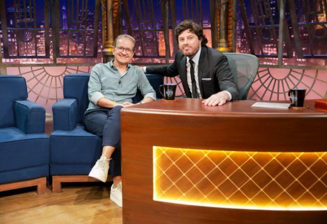 Imagem da notícia: Carlos Tramontina relembrou momentos históricas no The Noite Imagem da notícia: Carlos Tramontina relembrou momentos históricas no The Noite