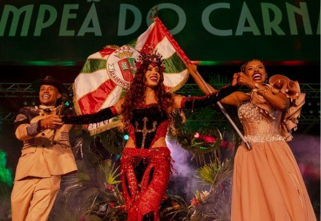 Imagem da notícia: Anitta revela condição para aceitar reinado na Grande Rio Imagem da notícia: Anitta revela condição para aceitar reinado na Grande Rio