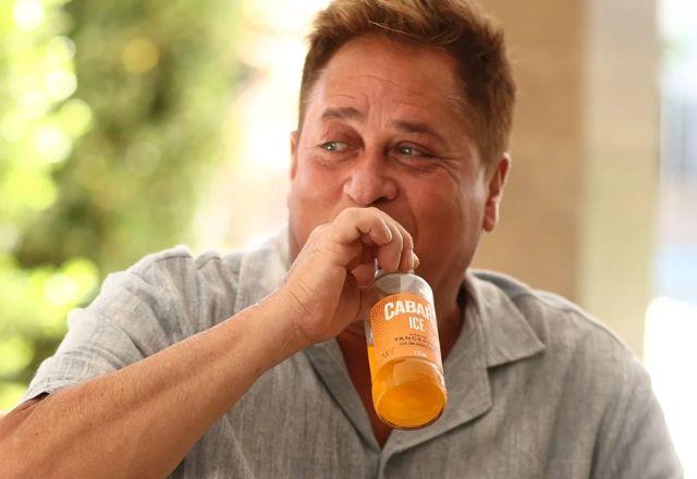 Imagem da notícia: Veja resultado; Leonardo aparece mais magro após 21 dias sem beber Imagem da notícia: Veja resultado; Leonardo aparece mais magro após 21 dias sem beber