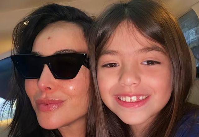 Imagem da notícia: Sabrina Sato desabafa após primeira viagem da filha sozinha Imagem da notícia: Sabrina Sato desabafa após primeira viagem da filha sozinha