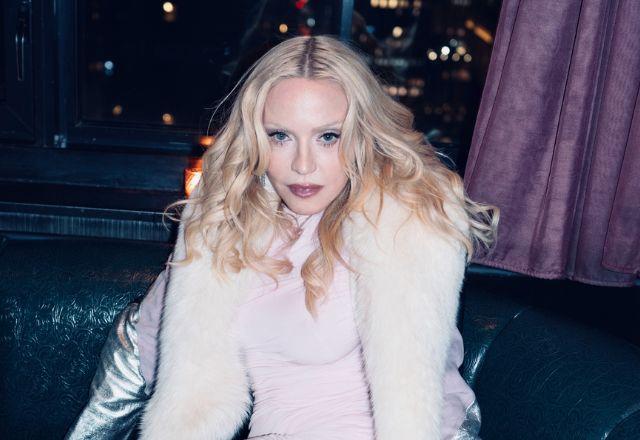 Imagem da notícia: Madonna aparece de visual novo e surpreende seus fãs Imagem da notícia: Madonna aparece de visual novo e surpreende seus fãs