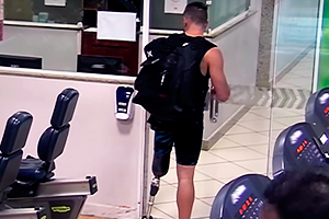 Em treino na academia, atletas Paralímpicos surpreendem a todos ao seu redor