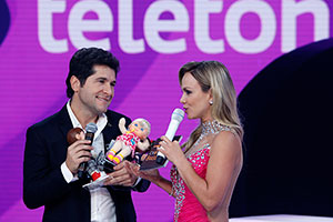 Eliana faz abertura oficial do Teleton 2015 neste domingo ao lado de Daniel