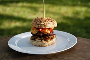 Hambúguer com Provolone do Bruno Wolf 