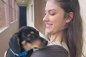 Giovanna Grigio, a Mili, confessa medo de cachorro