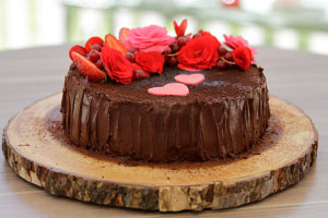 Bolo do Dia dos Namorados: Bolo de chocolate com raspas de limão e pimenta preta da Gabi