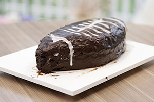 Bolo Lúdico: Bolo Futebol Americano de Chocolate do Tiago