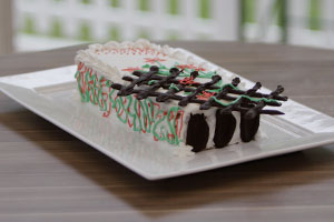 Bolo Surpresa: Bolo de Abacaxi com Beijinho da Tathianne