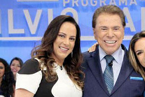 Silvia Abravanel se emociona e presta gratidão a Silvio Santos